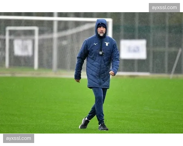 拉齐奥官方宣布与主帅图多尔续约两年,粉碎其执教马赛传闻 拉齐奥官方宣布与主帅图多尔续约两年,粉碎其执教马赛传闻